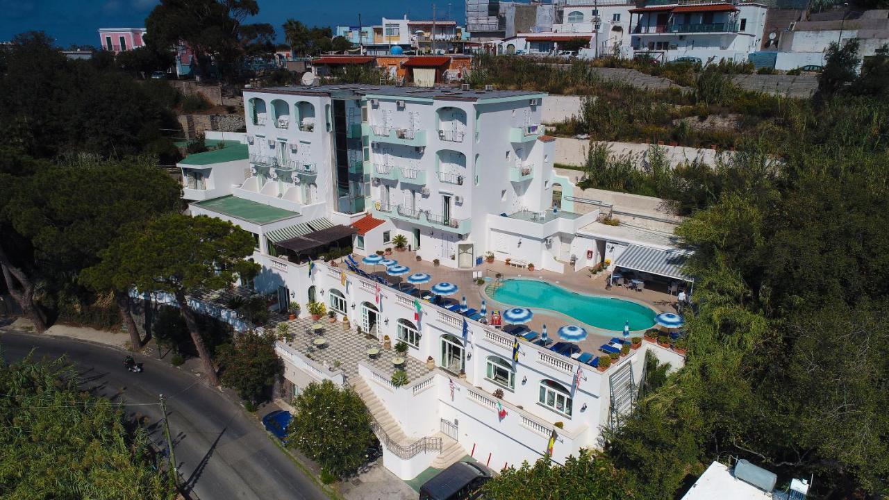 Hotel La Ginestra Forio  Exterior photo