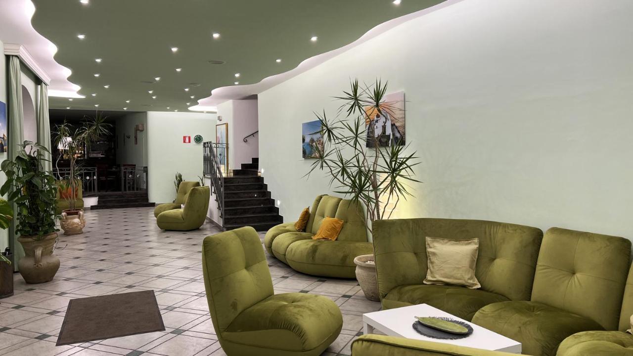 Hotel La Ginestra Forio  Exterior photo