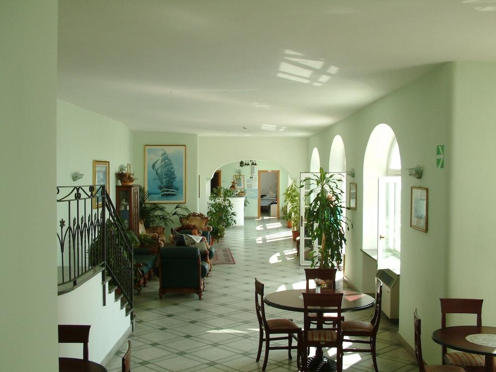 Hotel La Ginestra Forio  Exterior photo
